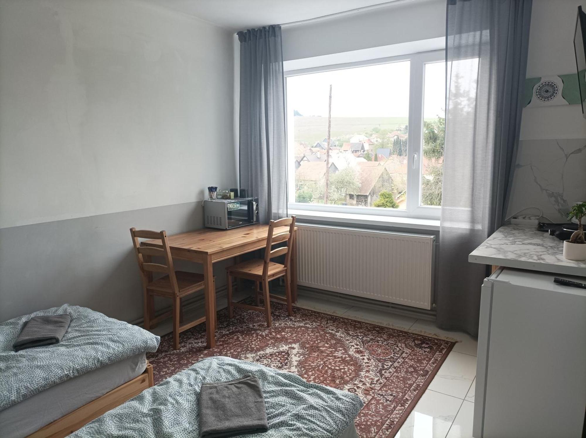 Za Ohradami Apartment Zavazna Poruba Luaran gambar
