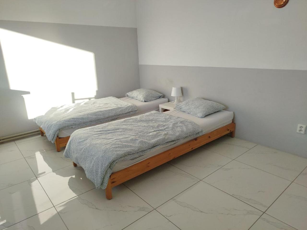 Za Ohradami Apartment Zavazna Poruba Luaran gambar