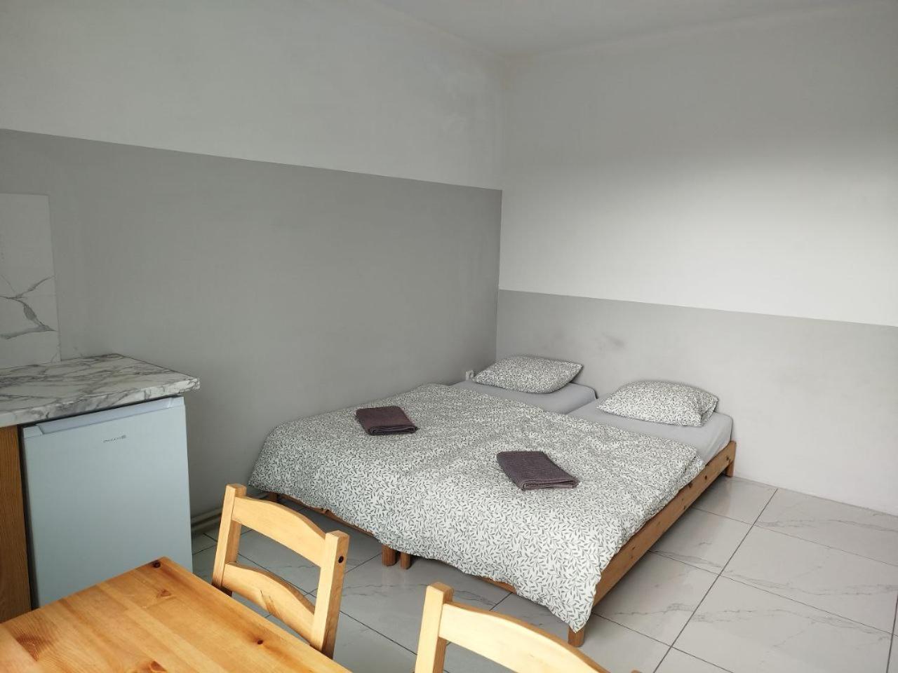 Za Ohradami Apartment Zavazna Poruba Luaran gambar