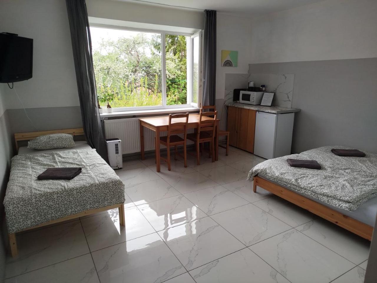 Za Ohradami Apartment Zavazna Poruba Luaran gambar
